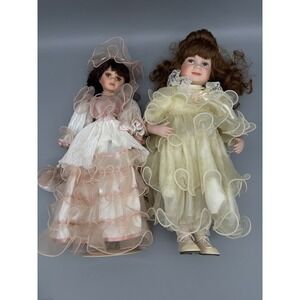 Porcelain Doll Set Westminster Ho Mai & Goldenvale Kate 18" Signed Stand